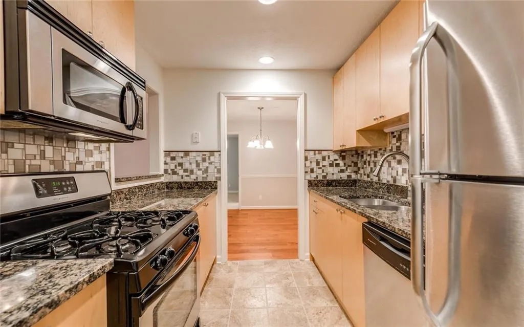 1203 Gettysburg Place, Sandy Springs, Georgia 30350, 2 Bedrooms Bedrooms, ,2 BathroomsBathrooms,Residential,Sold,1203 Gettysburg Place,5868608