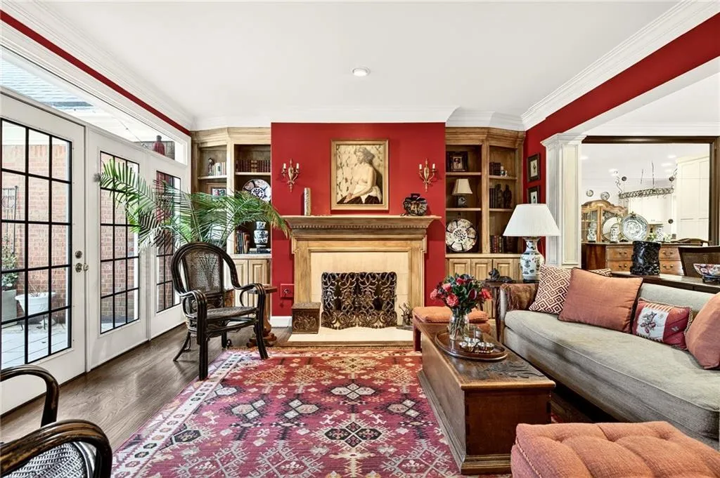 3685 Peachtree Road Ne Unit 1, Atlanta, Georgia 30319, 3 Bedrooms Bedrooms, 0 ,3 BathroomsBathrooms,Residential,For Sale,3685 Peachtree Road Ne Unit 1,7700905