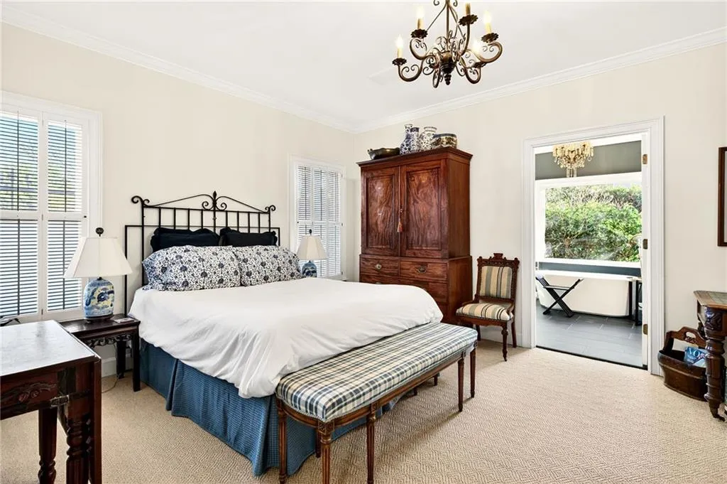 3685 Peachtree Road Ne Unit 1, Atlanta, Georgia 30319, 3 Bedrooms Bedrooms, 0 ,3 BathroomsBathrooms,Residential,For Sale,3685 Peachtree Road Ne Unit 1,7700905