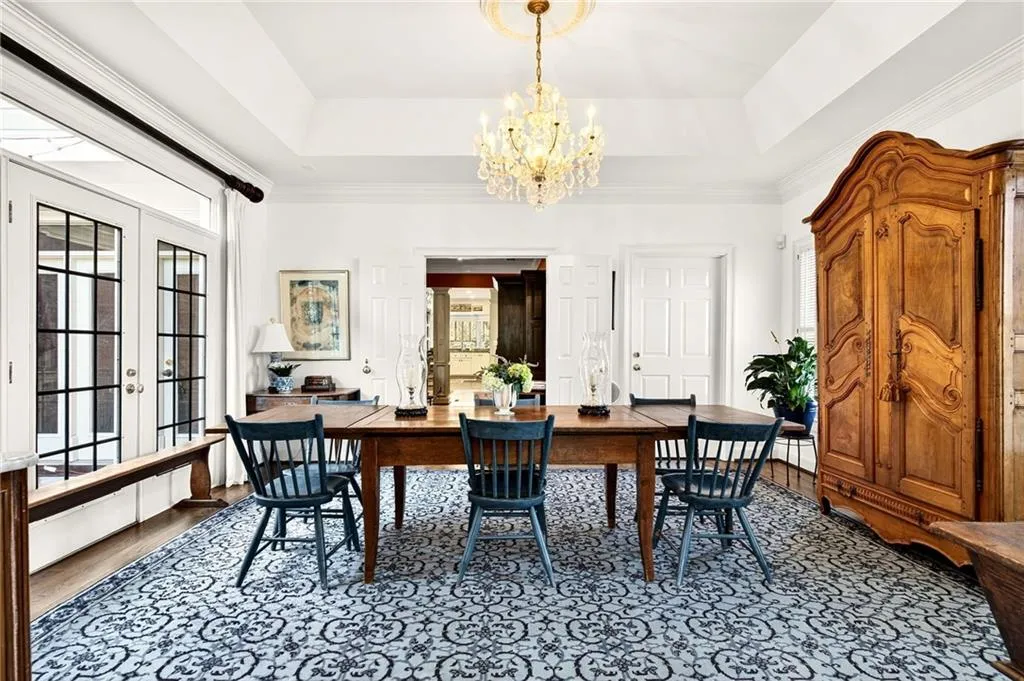 3685 Peachtree Road Ne Unit 1, Atlanta, Georgia 30319, 3 Bedrooms Bedrooms, 0 ,3 BathroomsBathrooms,Residential,For Sale,3685 Peachtree Road Ne Unit 1,7700905
