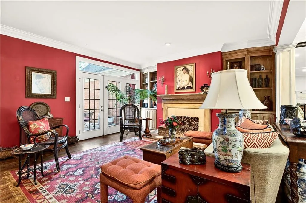 3685 Peachtree Road Ne Unit 1, Atlanta, Georgia 30319, 3 Bedrooms Bedrooms, 0 ,3 BathroomsBathrooms,Residential,For Sale,3685 Peachtree Road Ne Unit 1,7700905