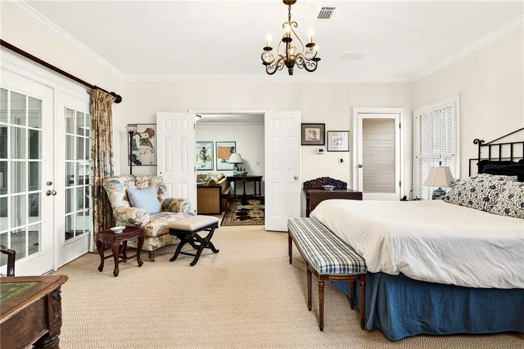 3685 Peachtree Road Ne Unit 1, Atlanta, Georgia 30319, 3 Bedrooms Bedrooms, 0 ,3 BathroomsBathrooms,Residential,For Sale,3685 Peachtree Road Ne Unit 1,7700905