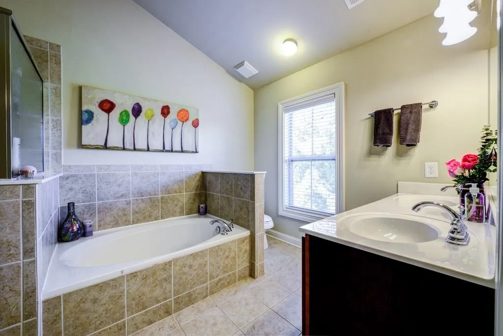 234 Le Gran Bend Ne Unit 234, Sandy Springs, Georgia 30328, 3 Bedrooms Bedrooms, ,2 BathroomsBathrooms,Residential,Sold,234 Le Gran Bend Ne Unit 234,5629878