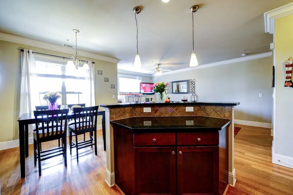 234 Le Gran Bend Ne Unit 234, Sandy Springs, Georgia 30328, 3 Bedrooms Bedrooms, ,2 BathroomsBathrooms,Residential,Sold,234 Le Gran Bend Ne Unit 234,5629878