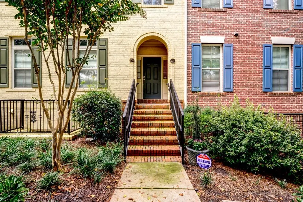 234 Le Gran Bend Ne Unit 234, Sandy Springs, Georgia 30328, 3 Bedrooms Bedrooms, ,2 BathroomsBathrooms,Residential,Sold,234 Le Gran Bend Ne Unit 234,5629878