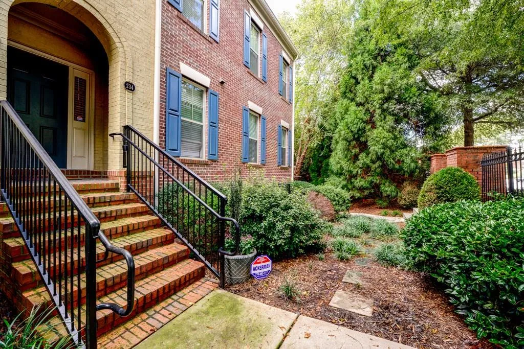 234 Le Gran Bend Ne Unit 234, Sandy Springs, Georgia 30328, 3 Bedrooms Bedrooms, ,2 BathroomsBathrooms,Residential,Sold,234 Le Gran Bend Ne Unit 234,5629878