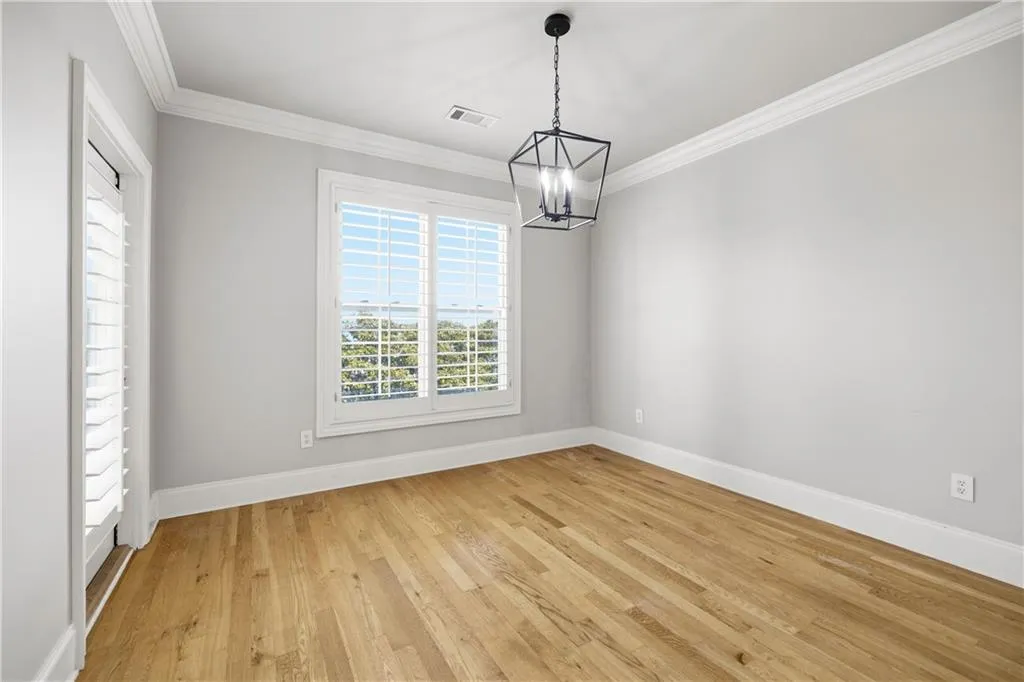 285 Le Gran Bend, Atlanta, Georgia 30328, 2 Bedrooms Bedrooms, ,2 BathroomsBathrooms,Residential,For Sale,285 Le Gran Bend,7752517