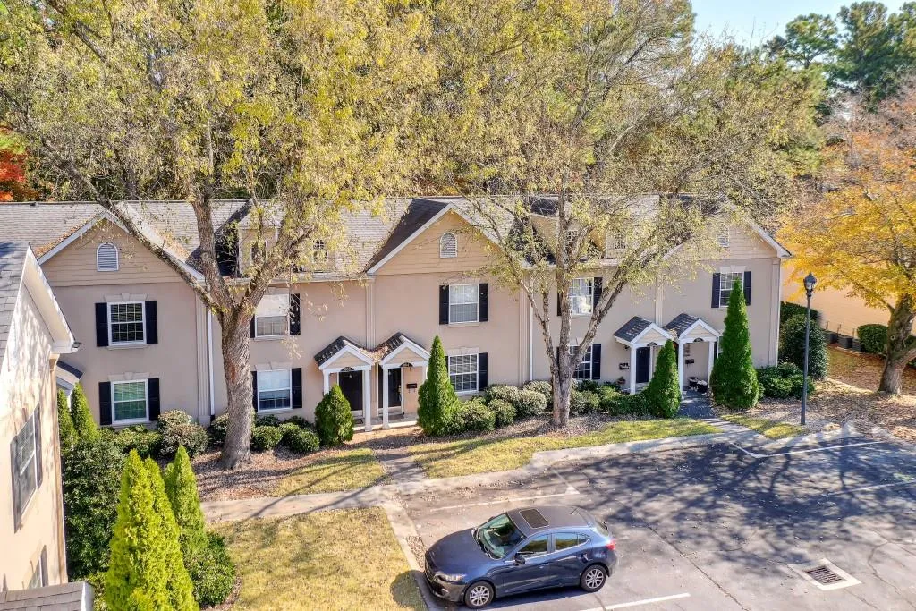 804 Brighton Point Unit 804, Atlanta, Georgia 30328, 2 Bedrooms Bedrooms, ,2 BathroomsBathrooms,Residential,Sold,804 Brighton Point Unit 804,6649080