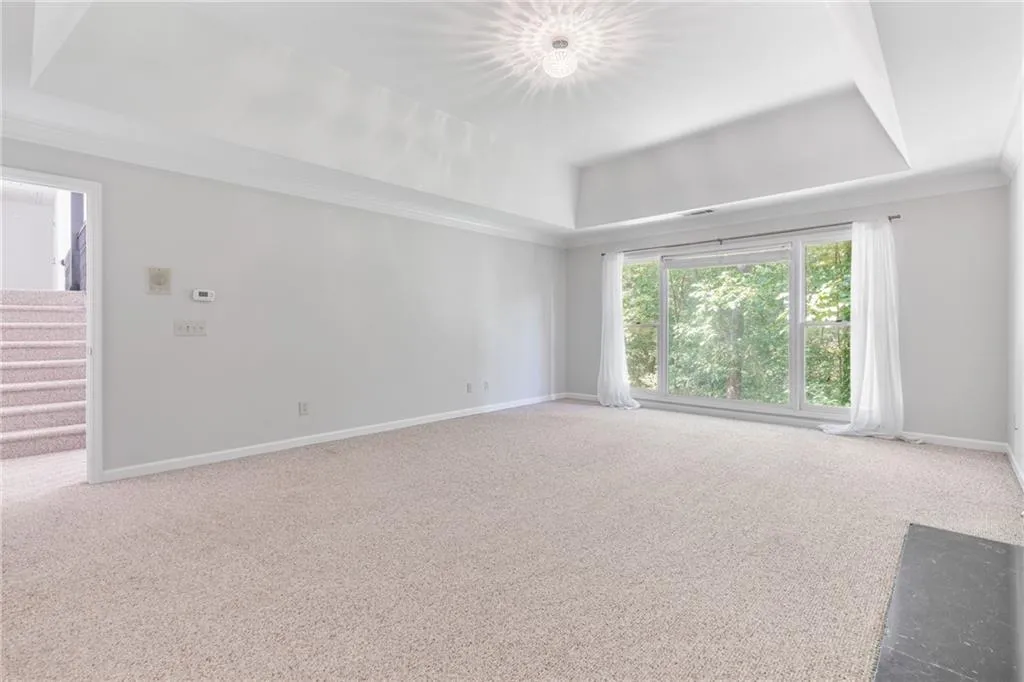 8240 Grogans Ferry Rd, Atlanta, Georgia 30350, 5 Bedrooms Bedrooms, ,4 BathroomsBathrooms,Residential,For Sale,8240 Grogans Ferry Rd,7624032