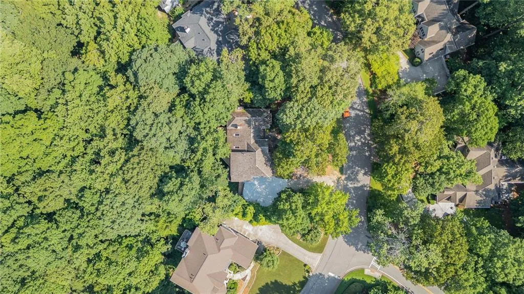 8240 Grogans Ferry Rd, Atlanta, Georgia 30350, 5 Bedrooms Bedrooms, ,4 BathroomsBathrooms,Residential,For Sale,8240 Grogans Ferry Rd,7624032