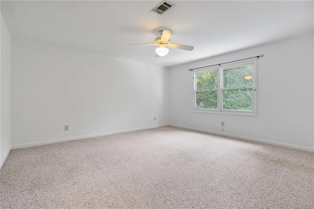 8240 Grogans Ferry Rd, Atlanta, Georgia 30350, 5 Bedrooms Bedrooms, ,4 BathroomsBathrooms,Residential,For Sale,8240 Grogans Ferry Rd,7624032