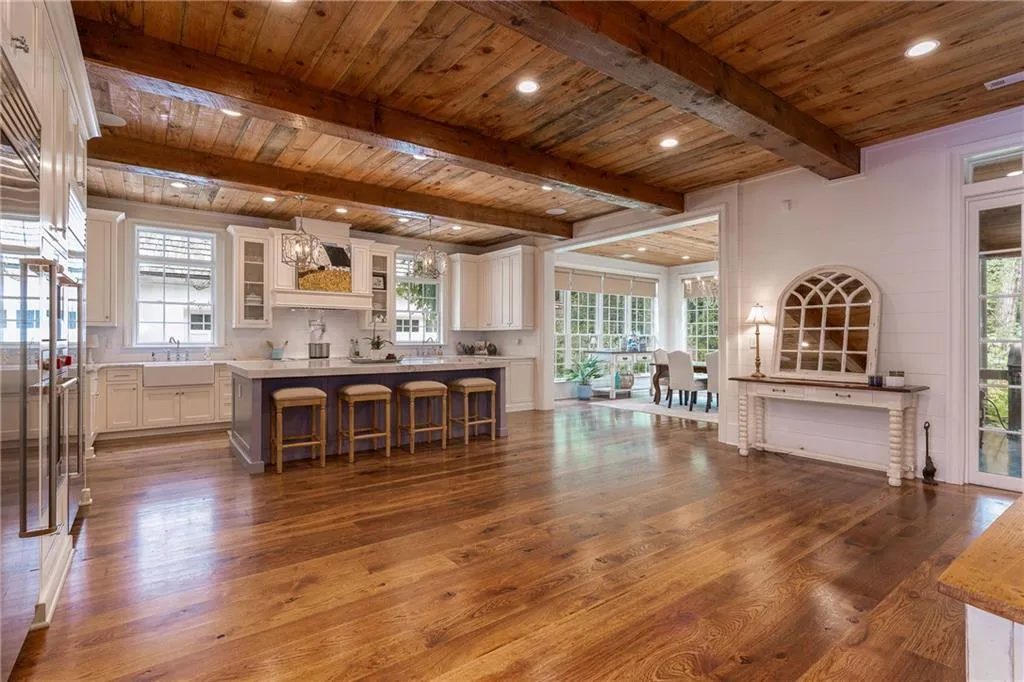 5360 Lake Forrest Drive, Sandy Springs, Georgia 30342, 6 Bedrooms Bedrooms, ,6 BathroomsBathrooms,Residential,Sold,5360 Lake Forrest Drive,6916361 5360 Lake Forrest Drive, Sandy Springs, Georgia 30342, 6 Bedrooms Bedrooms, ,6 BathroomsBathrooms,Residential,Sold,5360 Lake Forrest Drive,6916361