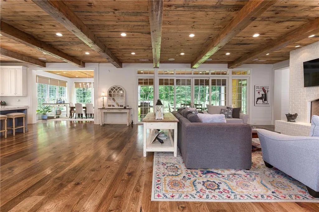 5360 Lake Forrest Drive, Sandy Springs, Georgia 30342, 6 Bedrooms Bedrooms, ,6 BathroomsBathrooms,Residential,Sold,5360 Lake Forrest Drive,6916361 5360 Lake Forrest Drive, Sandy Springs, Georgia 30342, 6 Bedrooms Bedrooms, ,6 BathroomsBathrooms,Residential,Sold,5360 Lake Forrest Drive,6916361