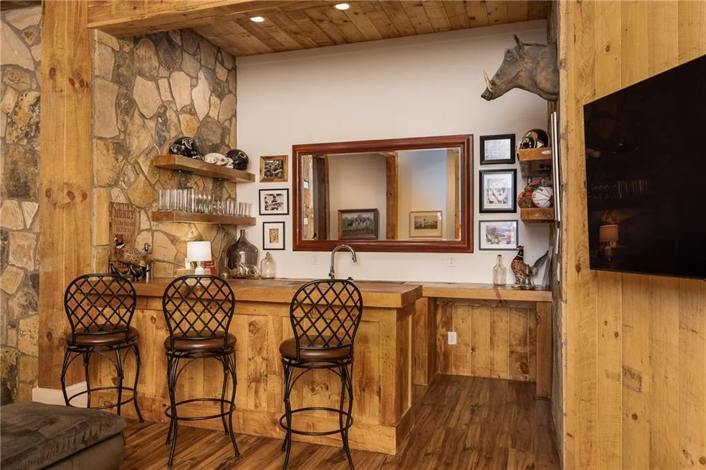 5360 Lake Forrest Drive, Sandy Springs, Georgia 30342, 6 Bedrooms Bedrooms, ,6 BathroomsBathrooms,Residential,Sold,5360 Lake Forrest Drive,6916361 5360 Lake Forrest Drive, Sandy Springs, Georgia 30342, 6 Bedrooms Bedrooms, ,6 BathroomsBathrooms,Residential,Sold,5360 Lake Forrest Drive,6916361