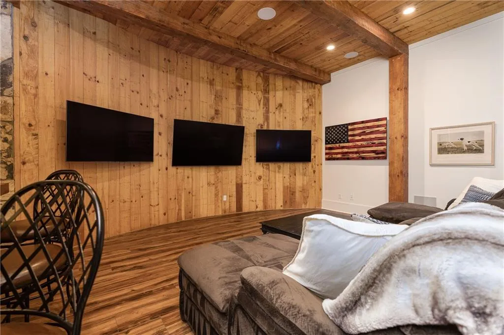 5360 Lake Forrest Drive, Sandy Springs, Georgia 30342, 6 Bedrooms Bedrooms, ,6 BathroomsBathrooms,Residential,Sold,5360 Lake Forrest Drive,6916361 5360 Lake Forrest Drive, Sandy Springs, Georgia 30342, 6 Bedrooms Bedrooms, ,6 BathroomsBathrooms,Residential,Sold,5360 Lake Forrest Drive,6916361