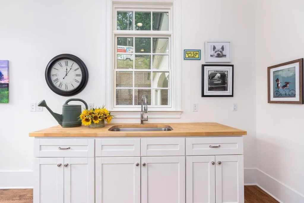 5360 Lake Forrest Drive, Sandy Springs, Georgia 30342, 6 Bedrooms Bedrooms, ,6 BathroomsBathrooms,Residential,Sold,5360 Lake Forrest Drive,6916361 5360 Lake Forrest Drive, Sandy Springs, Georgia 30342, 6 Bedrooms Bedrooms, ,6 BathroomsBathrooms,Residential,Sold,5360 Lake Forrest Drive,6916361