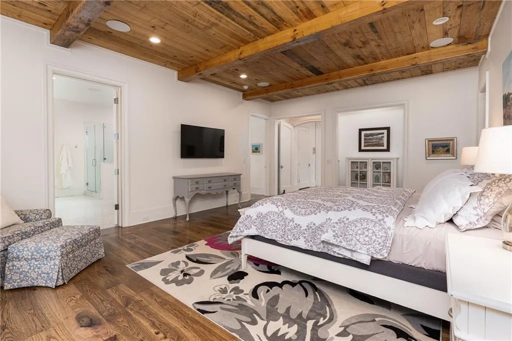 5360 Lake Forrest Drive, Sandy Springs, Georgia 30342, 6 Bedrooms Bedrooms, ,6 BathroomsBathrooms,Residential,Sold,5360 Lake Forrest Drive,6916361 5360 Lake Forrest Drive, Sandy Springs, Georgia 30342, 6 Bedrooms Bedrooms, ,6 BathroomsBathrooms,Residential,Sold,5360 Lake Forrest Drive,6916361