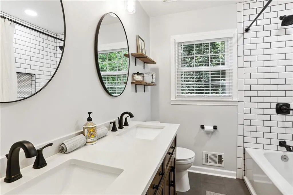 6586 Wright Road Ne, Atlanta, Georgia 30328, 4 Bedrooms Bedrooms, ,2 BathroomsBathrooms,Residential,Sold,6586 Wright Road Ne,7096486