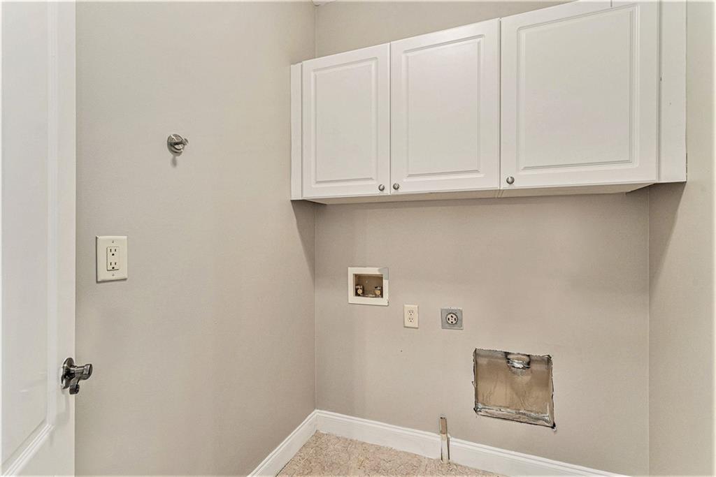 1035 Pearl Point, Atlanta, Georgia 30328, 4 Bedrooms Bedrooms, ,3 BathroomsBathrooms,Residential,Sold,1035 Pearl Point,7338298