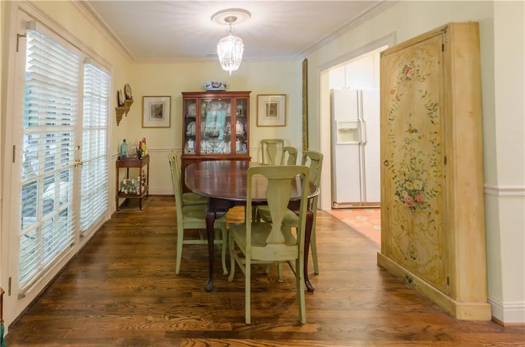 100 Bainbridge Drive, Sandy Springs, Georgia 30327, 1 Bedroom Bedrooms, ,1 BathroomBathrooms,Residential,Sold,100 Bainbridge Drive,5683672