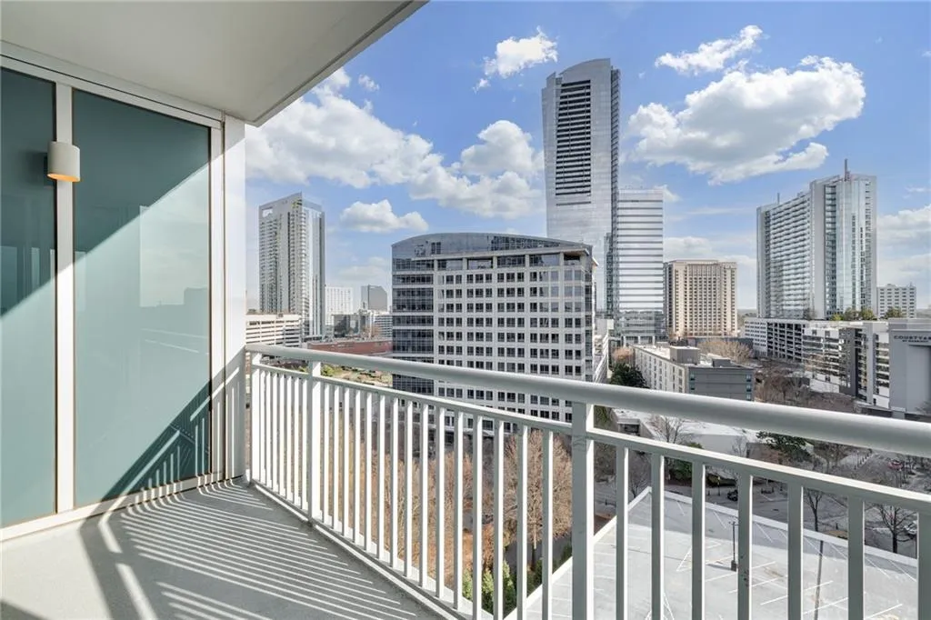 3338 Peachtree Road, Atlanta, Georgia 30326, 2 Bedrooms Bedrooms, 0 ,2 BathroomsBathrooms,Residential,For Sale,3338 Peachtree Road,7705453
