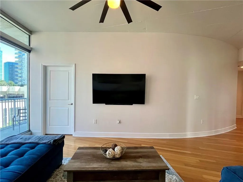 950 W Peachtree Street Nw Unit 904, Atlanta, Georgia 30309, 2 Bedrooms Bedrooms, ,2 BathroomsBathrooms,Residential,For Sale,950 W Peachtree Street Nw Unit 904,7645866