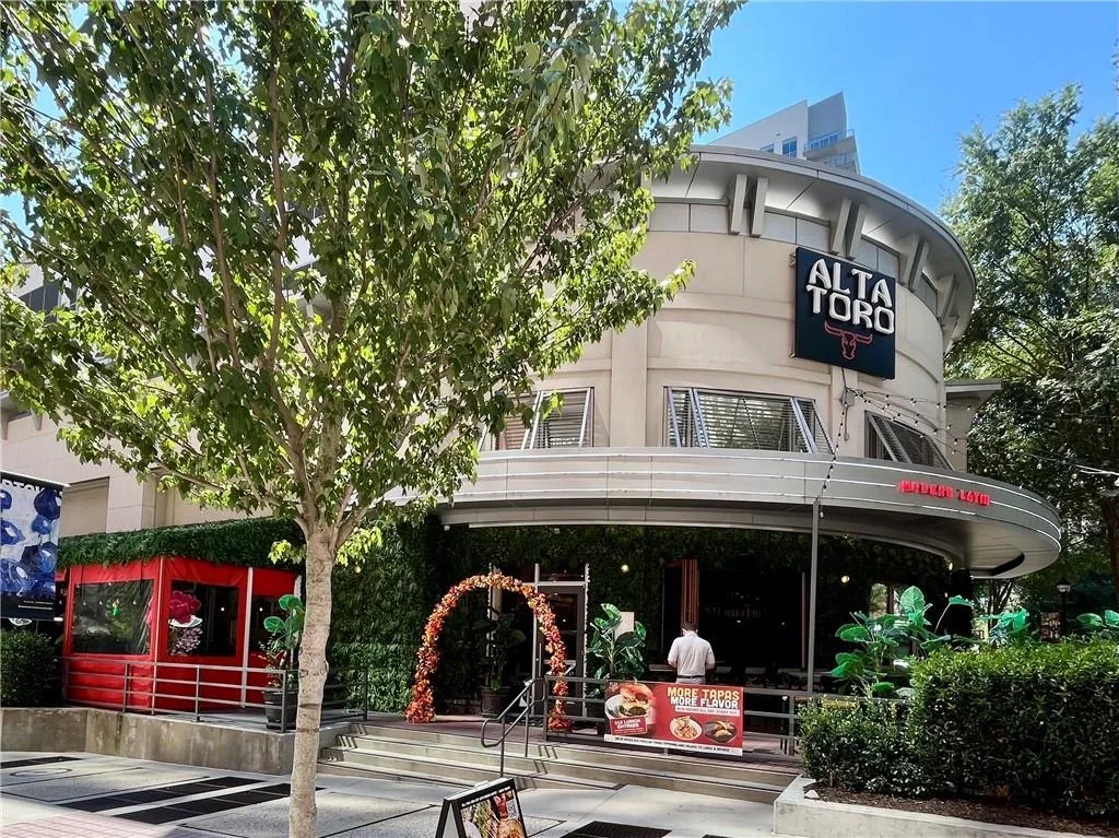 950 W Peachtree Street Nw Unit 904, Atlanta, Georgia 30309, 2 Bedrooms Bedrooms, ,2 BathroomsBathrooms,Residential,For Sale,950 W Peachtree Street Nw Unit 904,7645866