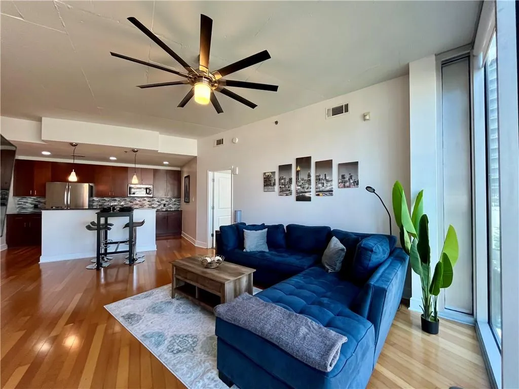 950 W Peachtree Street Nw Unit 904, Atlanta, Georgia 30309, 2 Bedrooms Bedrooms, ,2 BathroomsBathrooms,Residential,For Sale,950 W Peachtree Street Nw Unit 904,7645866