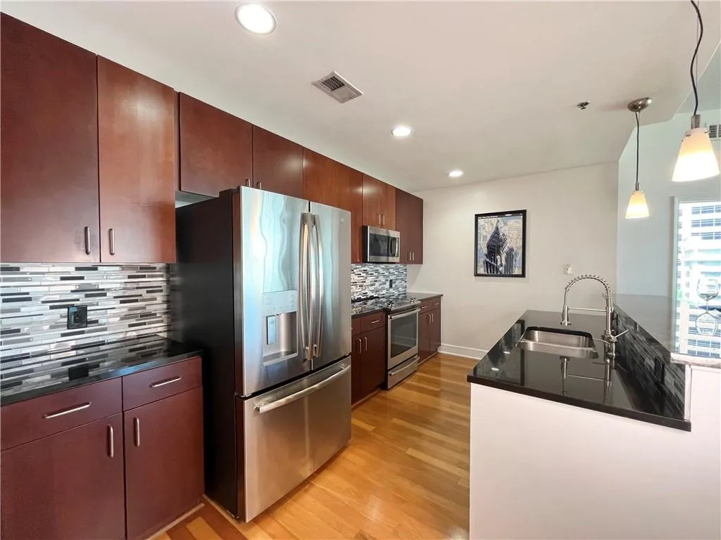 950 W Peachtree Street Nw Unit 904, Atlanta, Georgia 30309, 2 Bedrooms Bedrooms, ,2 BathroomsBathrooms,Residential,For Sale,950 W Peachtree Street Nw Unit 904,7645866
