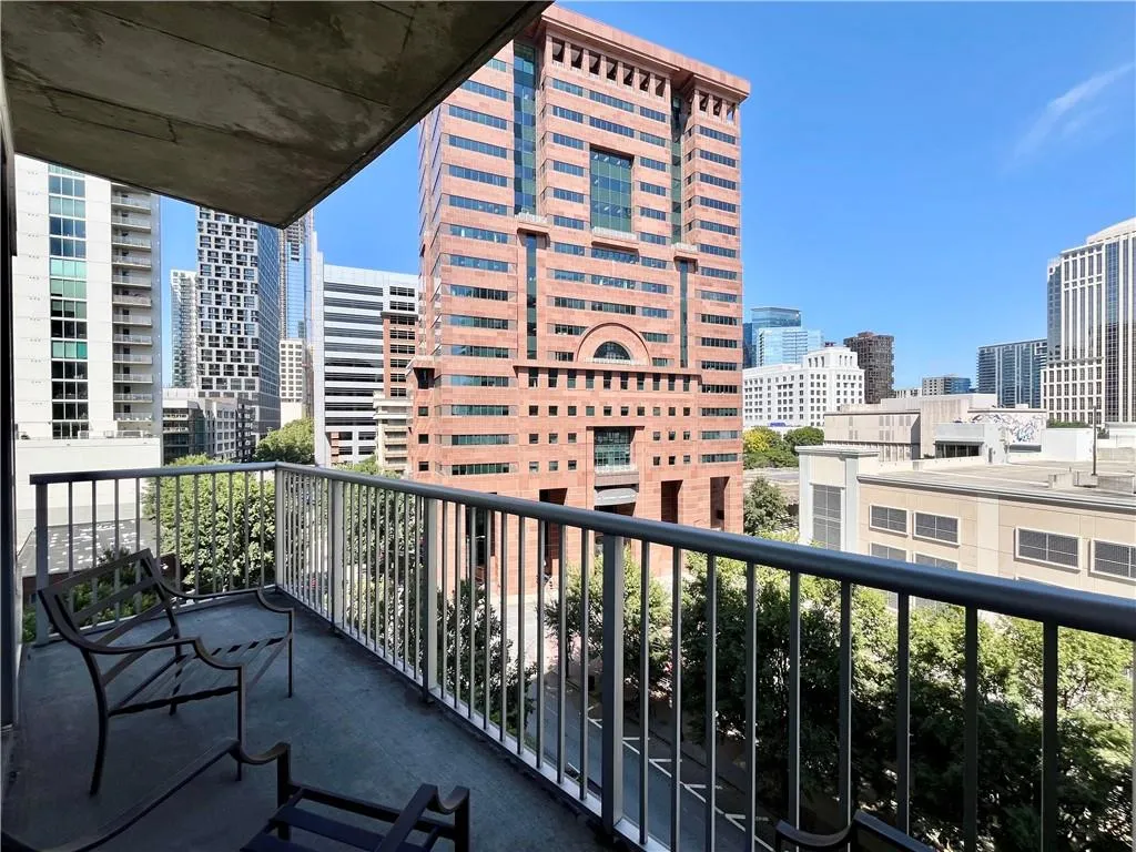 950 W Peachtree Street Nw Unit 904, Atlanta, Georgia 30309, 2 Bedrooms Bedrooms, ,2 BathroomsBathrooms,Residential,For Sale,950 W Peachtree Street Nw Unit 904,7645866