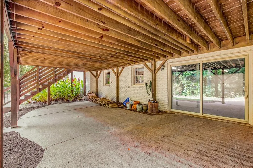 7105 Brandon Mill Road, Sandy Springs, Georgia 30328, 4 Bedrooms Bedrooms, ,2 BathroomsBathrooms,Residential,Sold,7105 Brandon Mill Road,7071445