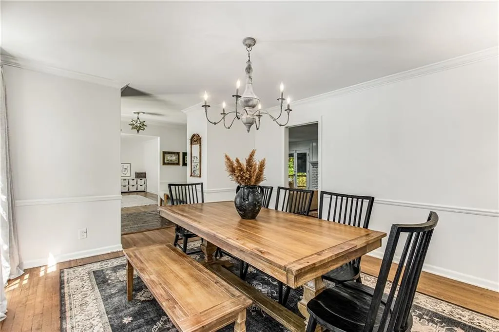 7105 Brandon Mill Road, Sandy Springs, Georgia 30328, 4 Bedrooms Bedrooms, ,2 BathroomsBathrooms,Residential,Sold,7105 Brandon Mill Road,7071445