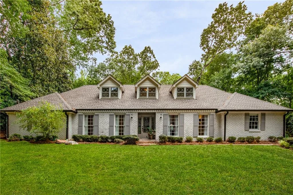 7105 Brandon Mill Road, Sandy Springs, Georgia 30328, 4 Bedrooms Bedrooms, ,2 BathroomsBathrooms,Residential,Sold,7105 Brandon Mill Road,7071445