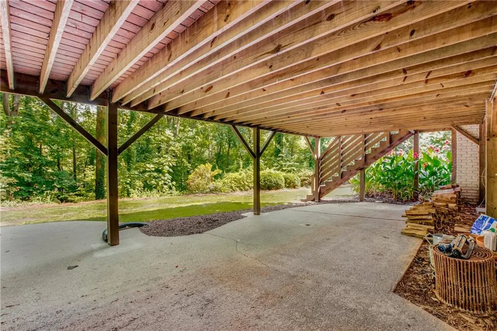 7105 Brandon Mill Road, Sandy Springs, Georgia 30328, 4 Bedrooms Bedrooms, ,2 BathroomsBathrooms,Residential,Sold,7105 Brandon Mill Road,7071445