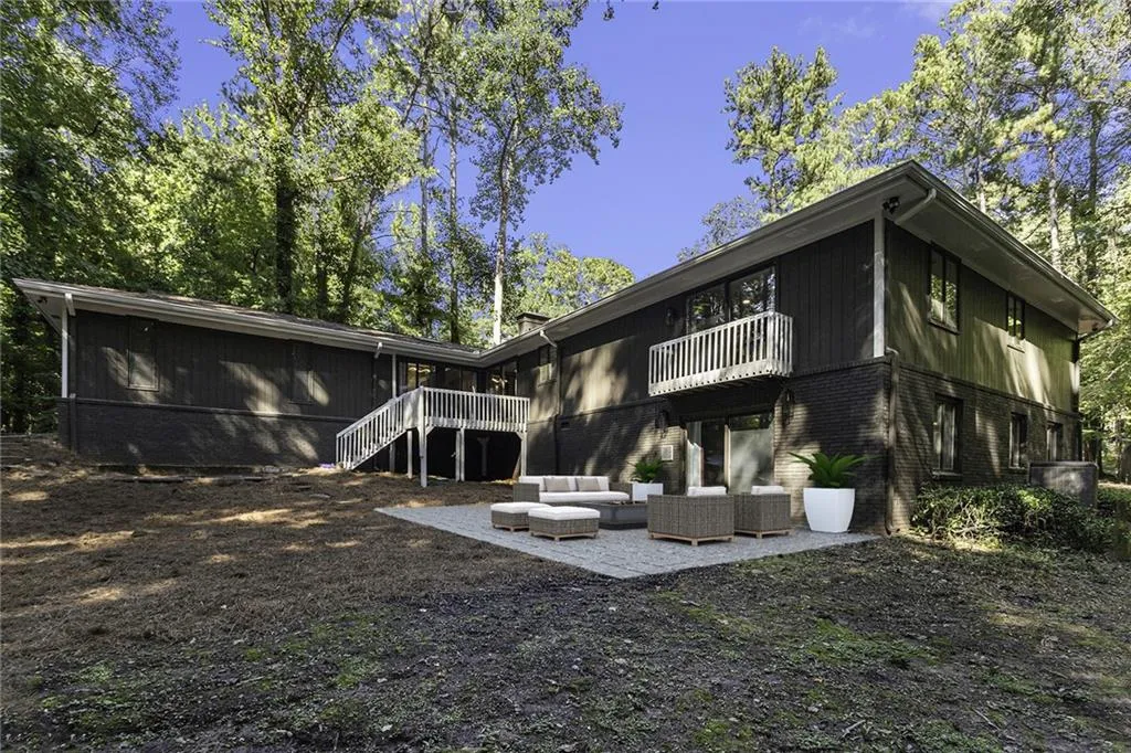 7270 Twin Branch Road, Atlanta, Georgia 30328, 4 Bedrooms Bedrooms, ,3 BathroomsBathrooms,Residential,Sold,7270 Twin Branch Road,7107342