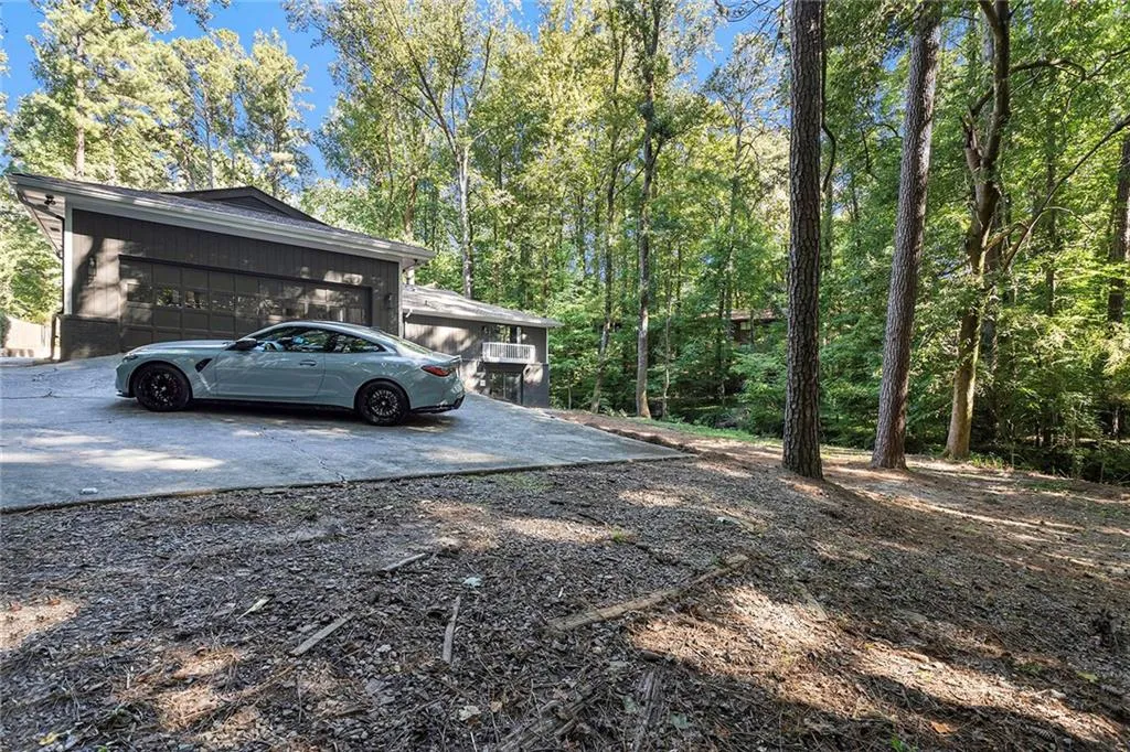 7270 Twin Branch Road, Atlanta, Georgia 30328, 4 Bedrooms Bedrooms, ,3 BathroomsBathrooms,Residential,Sold,7270 Twin Branch Road,7107342