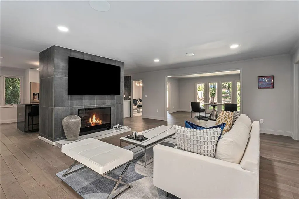 7270 Twin Branch Road, Atlanta, Georgia 30328, 4 Bedrooms Bedrooms, ,3 BathroomsBathrooms,Residential,Sold,7270 Twin Branch Road,7107342