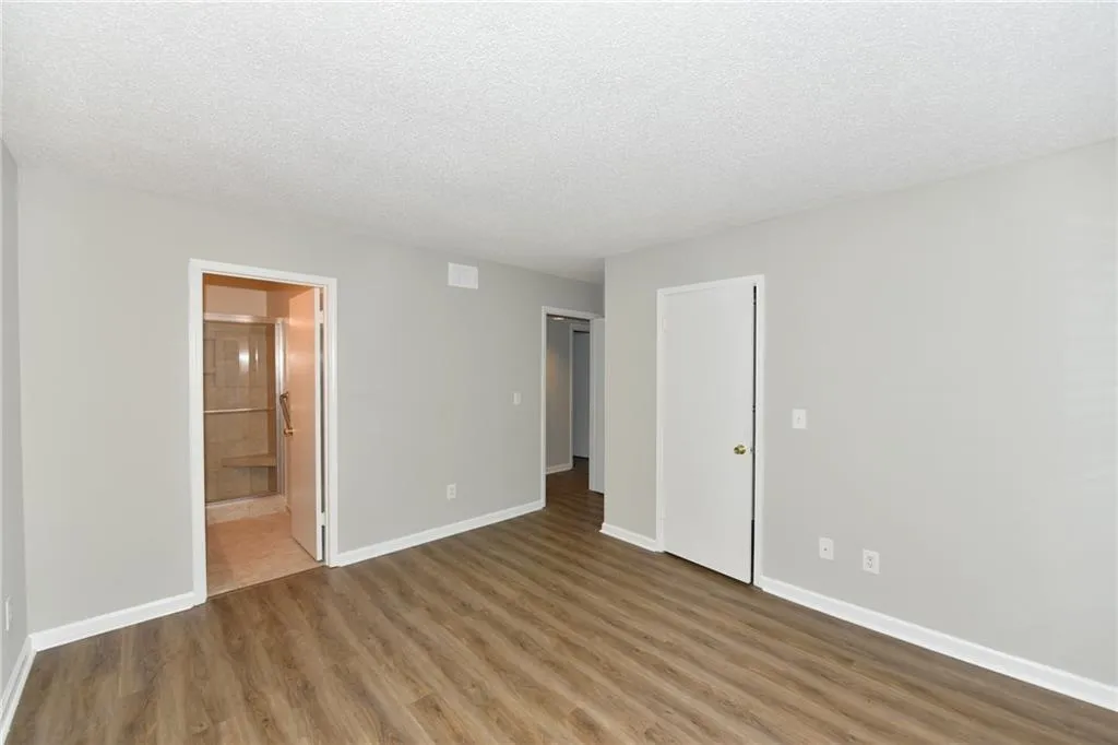 1605 Huntingdon Chase Unit 1605, Sandy Springs, Georgia 30350, 2 Bedrooms Bedrooms, ,2 BathroomsBathrooms,Residential,Sold,1605 Huntingdon Chase Unit 1605,6093817