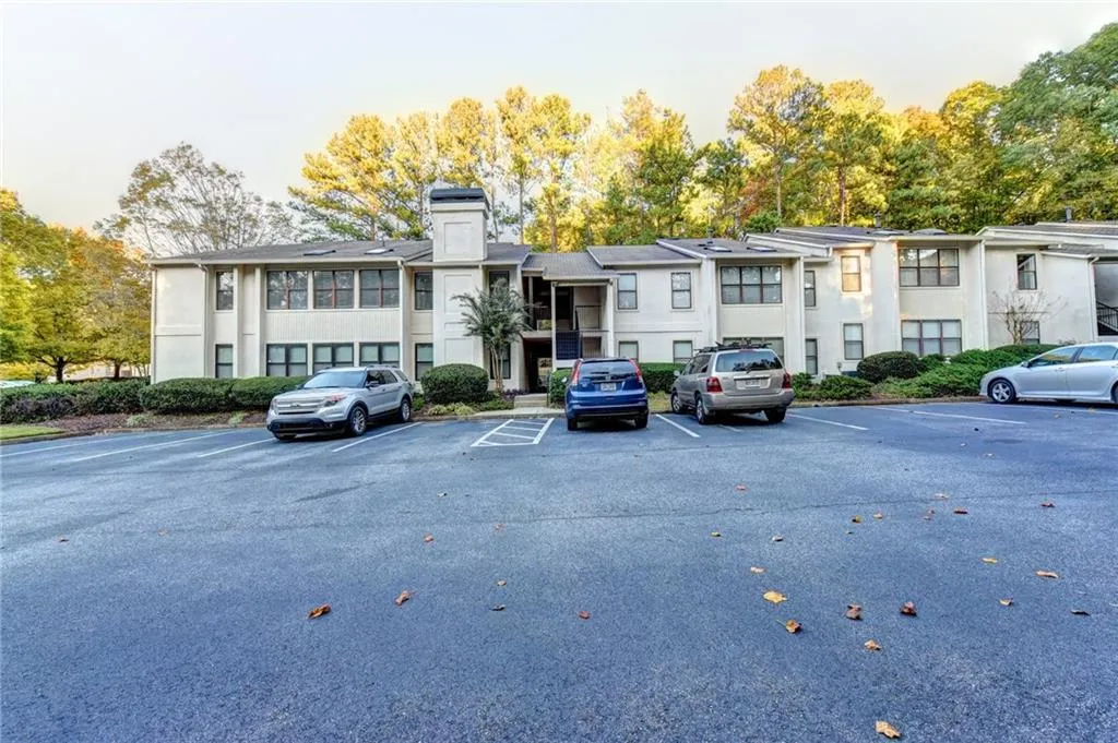 1605 Huntingdon Chase Unit 1605, Sandy Springs, Georgia 30350, 2 Bedrooms Bedrooms, ,2 BathroomsBathrooms,Residential,Sold,1605 Huntingdon Chase Unit 1605,6093817