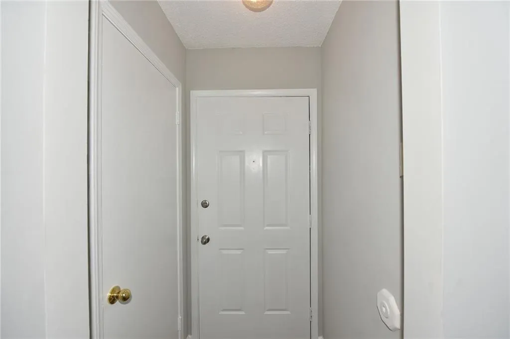 1605 Huntingdon Chase Unit 1605, Sandy Springs, Georgia 30350, 2 Bedrooms Bedrooms, ,2 BathroomsBathrooms,Residential,Sold,1605 Huntingdon Chase Unit 1605,6093817