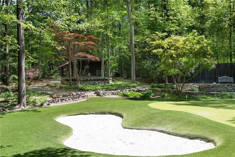 Private golf hold