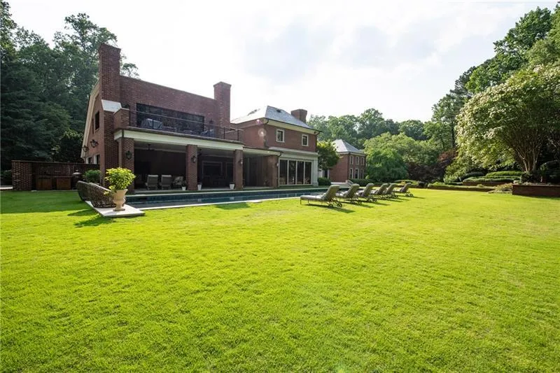 4615 Northside Drive, Atlanta, Georgia 30327, 6 Bedrooms Bedrooms, ,8 BathroomsBathrooms,Residential,For Sale,4615 Northside Drive,7680633