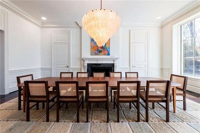 4615 Northside Drive, Atlanta, Georgia 30327, 6 Bedrooms Bedrooms, ,8 BathroomsBathrooms,Residential,For Sale,4615 Northside Drive,7680633