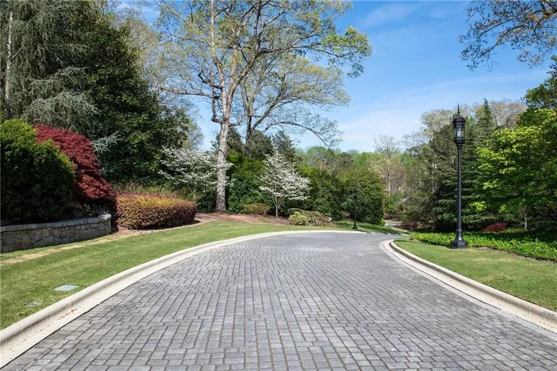 4615 Northside Drive, Atlanta, Georgia 30327, 6 Bedrooms Bedrooms, ,8 BathroomsBathrooms,Residential,For Sale,4615 Northside Drive,7680633