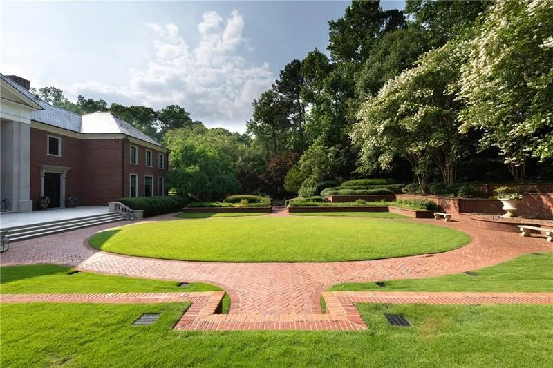 4615 Northside Drive, Atlanta, Georgia 30327, 6 Bedrooms Bedrooms, ,8 BathroomsBathrooms,Residential,For Sale,4615 Northside Drive,7680633