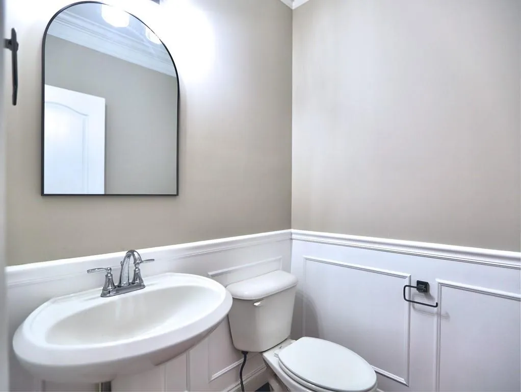 1079 Marietta Boulevard Nw, Atlanta, Georgia 30318, 4 Bedrooms Bedrooms, ,3 BathroomsBathrooms,Residential,For Sale,1079 Marietta Boulevard Nw,7628661