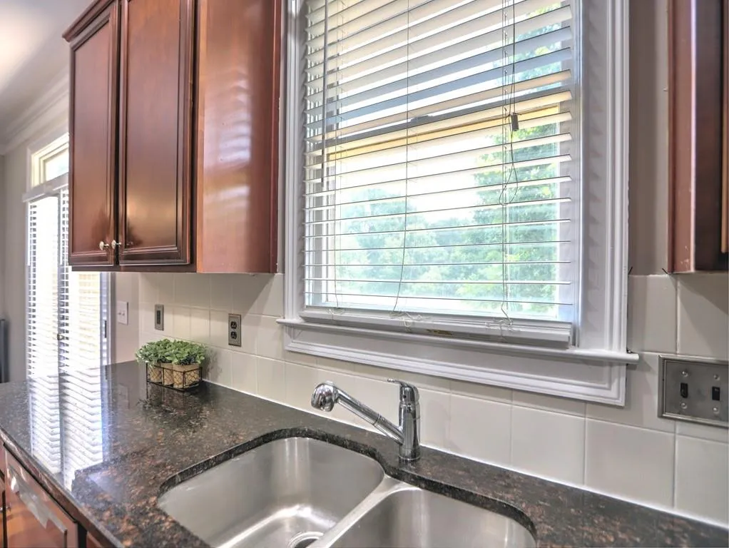 1079 Marietta Boulevard Nw, Atlanta, Georgia 30318, 4 Bedrooms Bedrooms, ,3 BathroomsBathrooms,Residential,For Sale,1079 Marietta Boulevard Nw,7628661