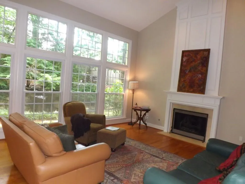640 Glenridge Close Drive, Sandy Springs, Georgia 30328, 4 Bedrooms Bedrooms, ,2 BathroomsBathrooms,Residential,Sold,640 Glenridge Close Drive,5713003