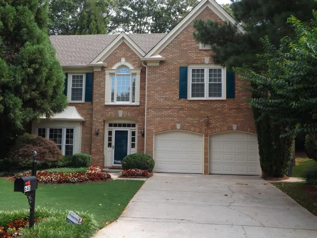 640 Glenridge Close Drive, Sandy Springs, Georgia 30328, 4 Bedrooms Bedrooms, ,2 BathroomsBathrooms,Residential,Sold,640 Glenridge Close Drive,5713003