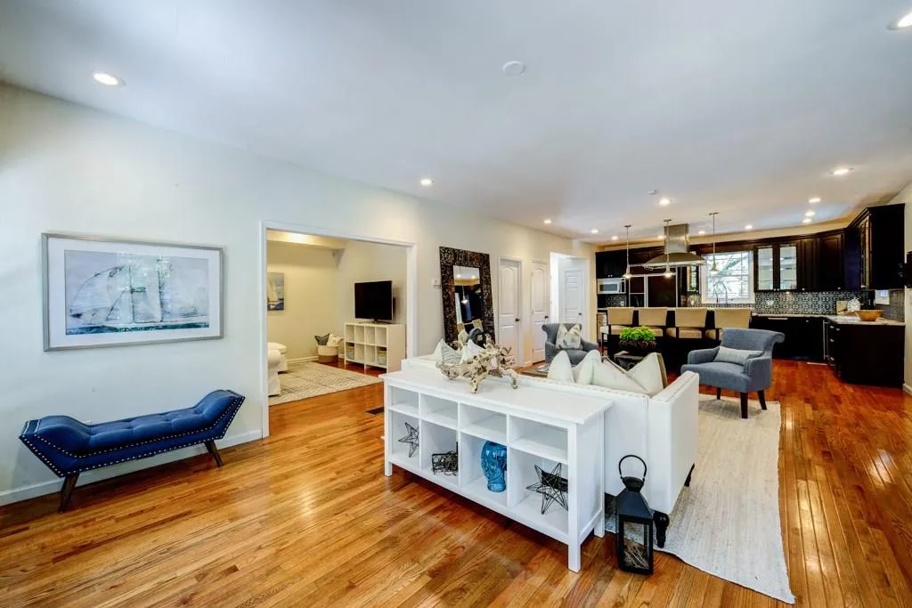 630 Burke Road Ne, Atlanta, Georgia 30305, 4 Bedrooms Bedrooms, ,3 BathroomsBathrooms,Residential,Sold,630 Burke Road Ne,5840424